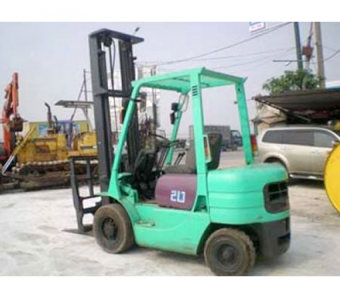 Xe nâng dầu MITSUBISHI FD25T