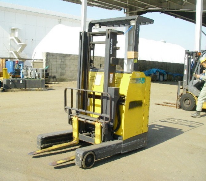 Xe nâng Komatsu FB15RS-12