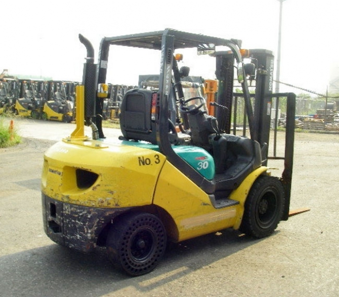 Xe nâng Komatsu FD30W-16