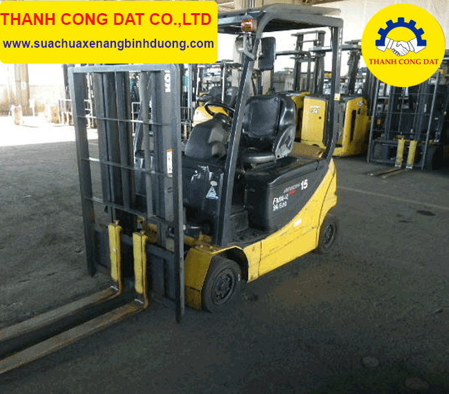 Xe nâng điện ngồi lái KOMATSU FB15G-12