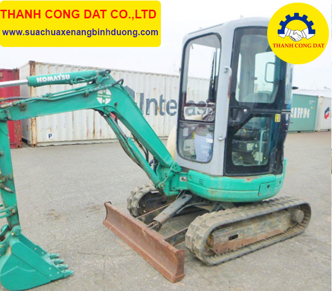 Xe cuốc đất Mini KOMATSU PC20MR-1